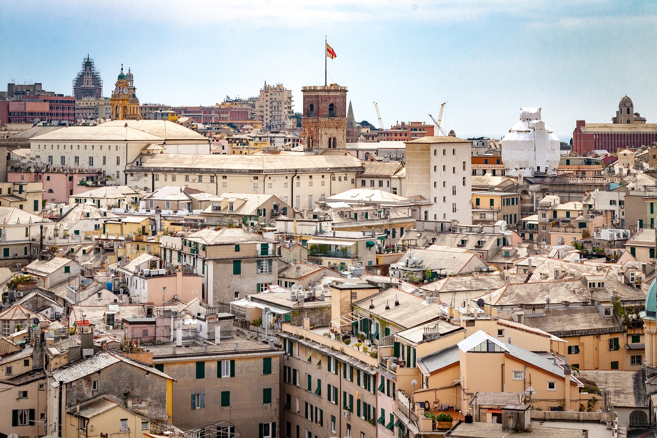 Vue sur la ville de Gênes, capitale de la région de Ligurie