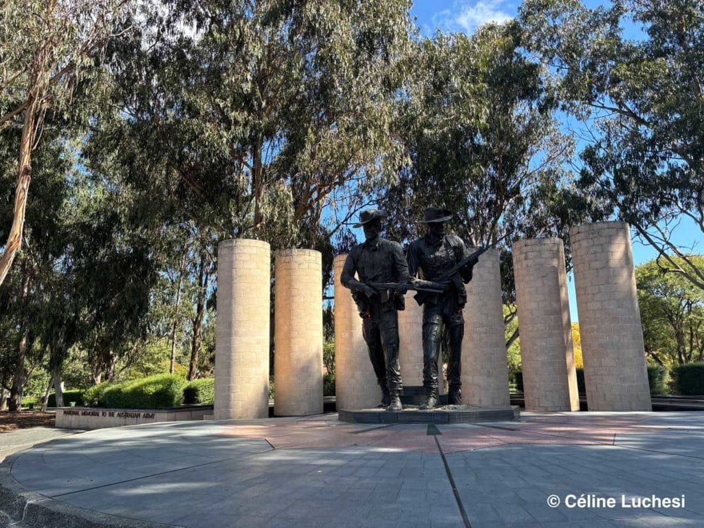 Statues National Memorial To The Australian Army, Canberra
